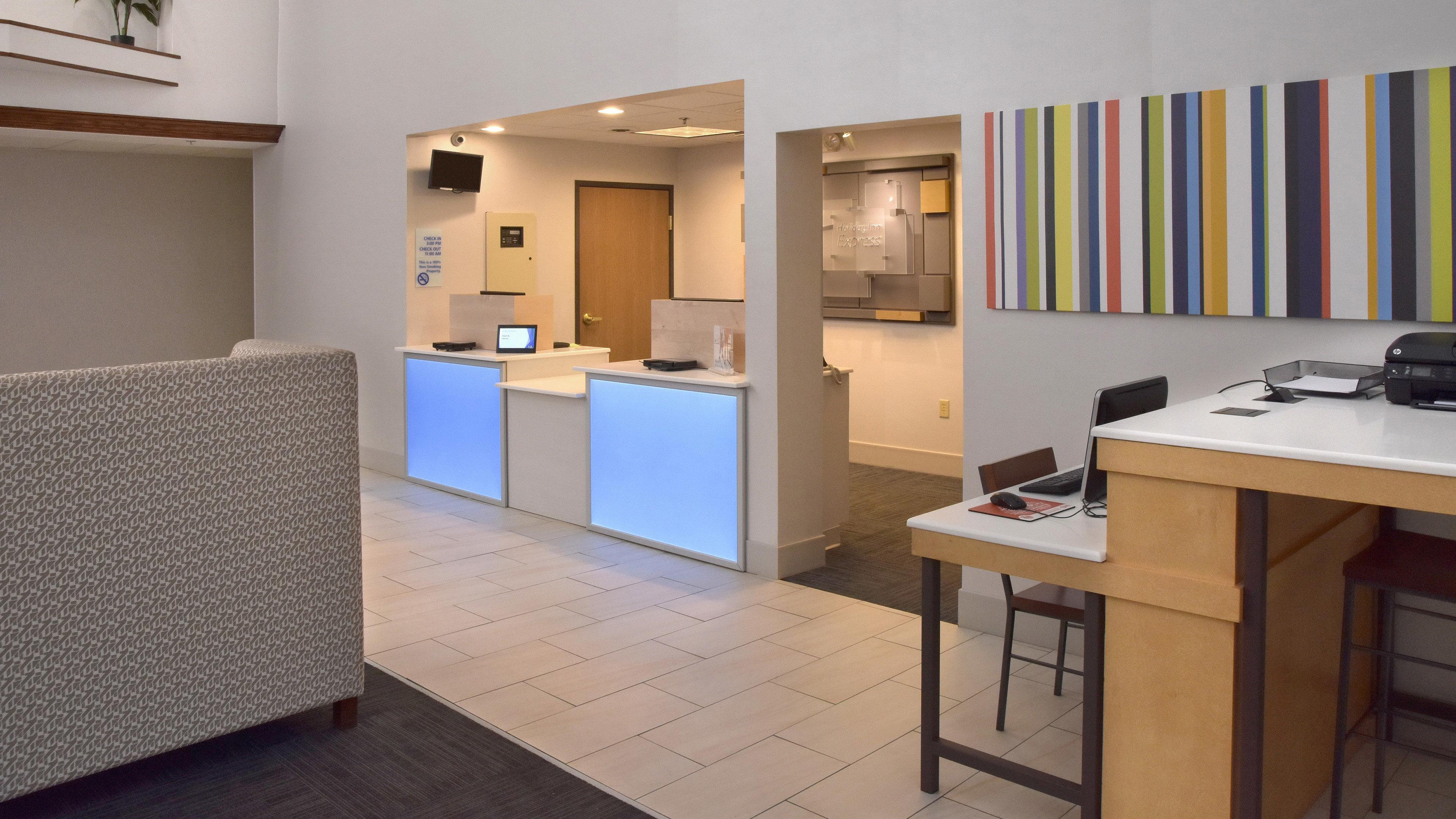 Holiday Inn Express Mount Pleasant- Scottdale By Ihg Buitenkant foto